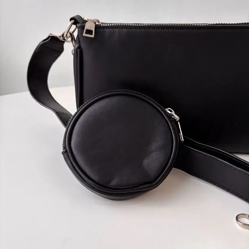[BUNJANG] Black Crossbody Bag with Coin Purse / 크로스백
