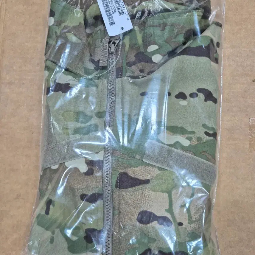 [SOLD OUT] 미군 오리지날 윈드자켓 바람막이 미디움레귤러 판매합니다.