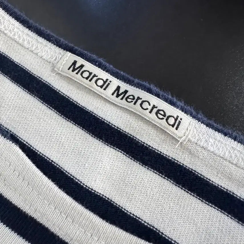 [SOLD OUT] 여성 마르디 메크르디 플라워 스트라이프 긴팔 티셔츠 M