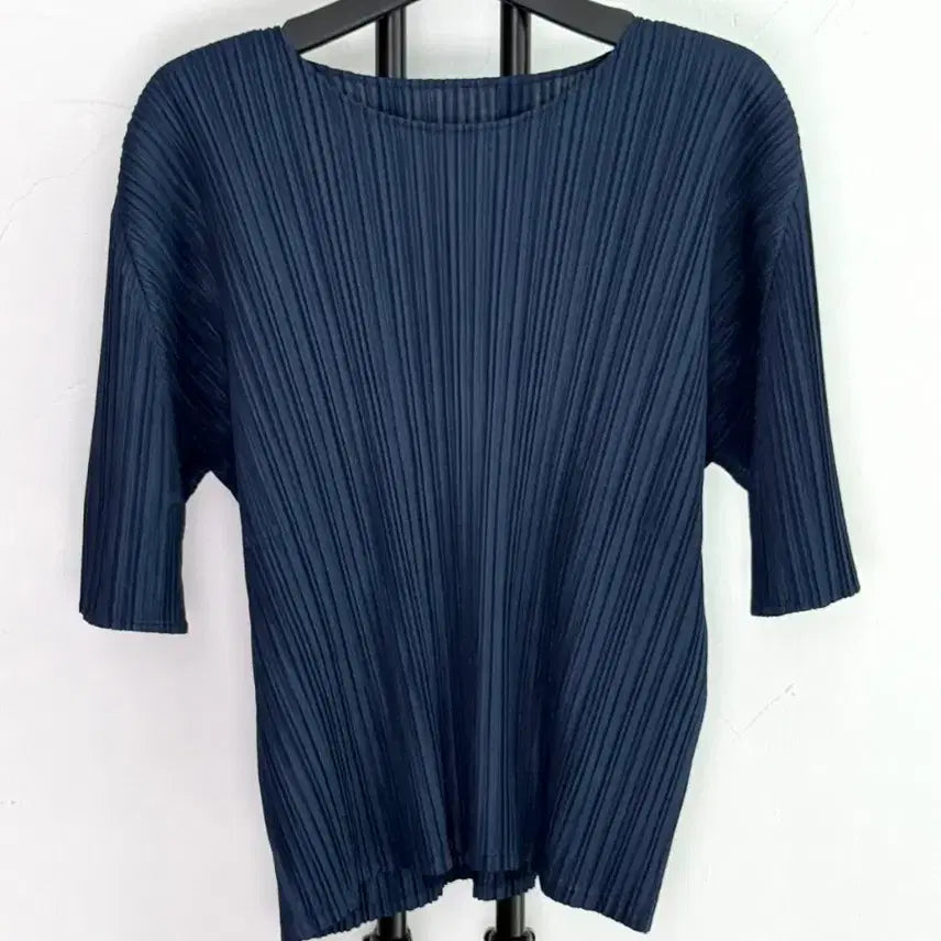 [SOLD OUT] 정품 플리츠플리즈 PLEATS PLEASE 네이비 반팔 티셔츠