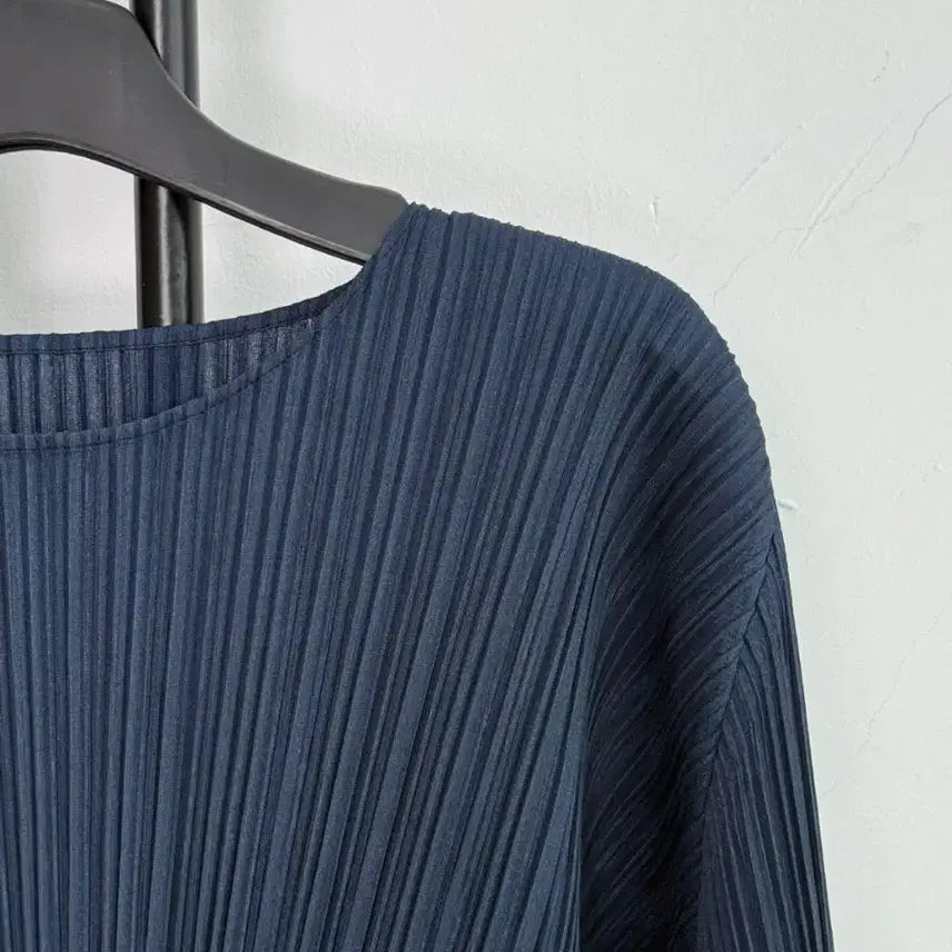 [SOLD OUT] 정품 플리츠플리즈 PLEATS PLEASE 네이비 반팔 티셔츠
