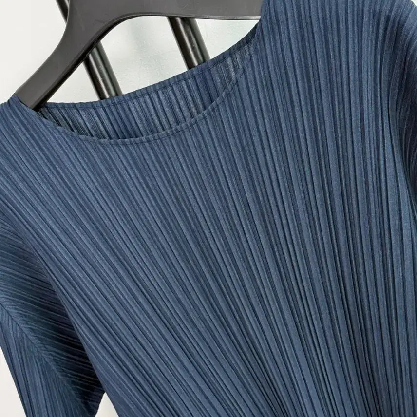 [SOLD OUT] 정품 플리츠플리즈 PLEATS PLEASE 네이비 반팔 티셔츠