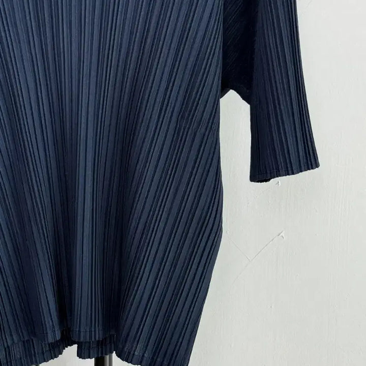 [SOLD OUT] 정품 플리츠플리즈 PLEATS PLEASE 네이비 반팔 티셔츠