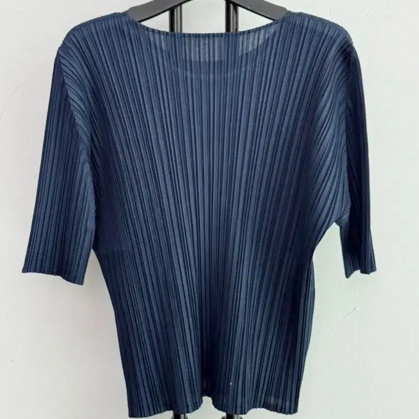 [SOLD OUT] 정품 플리츠플리즈 PLEATS PLEASE 네이비 반팔 티셔츠