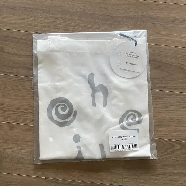 [SOLD OUT] 오헤시오 에코백 (미개봉 새상품)