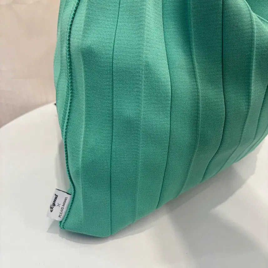 [BUNJANG] Pleats Mama Mint Shoulder Bag / 정품 플리츠마마 민트 숄더백