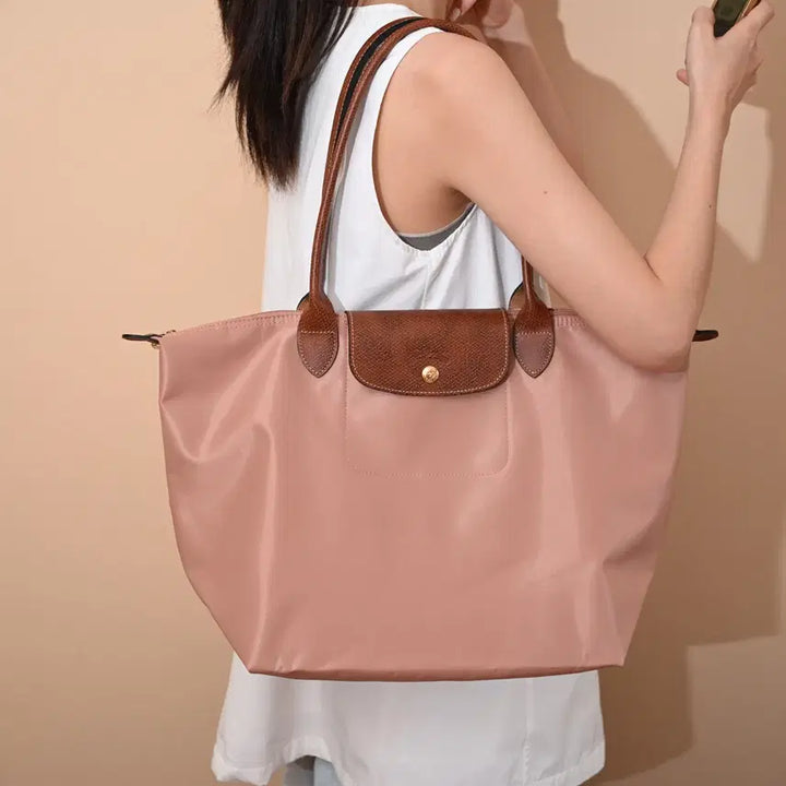 [BUNJANG] Longchamp Nylon and Leather Clutch Crossbody Bag / 롱샴 클러치백 크로스백  핑크 나일론 소가죽 라지 사이즈 여성