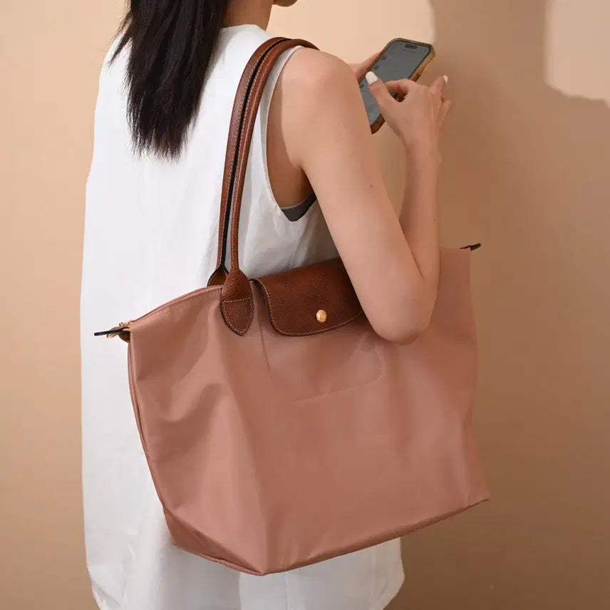 [BUNJANG] Longchamp Nylon and Leather Clutch Crossbody Bag / 롱샴 클러치백 크로스백  핑크 나일론 소가죽 라지 사이즈 여성