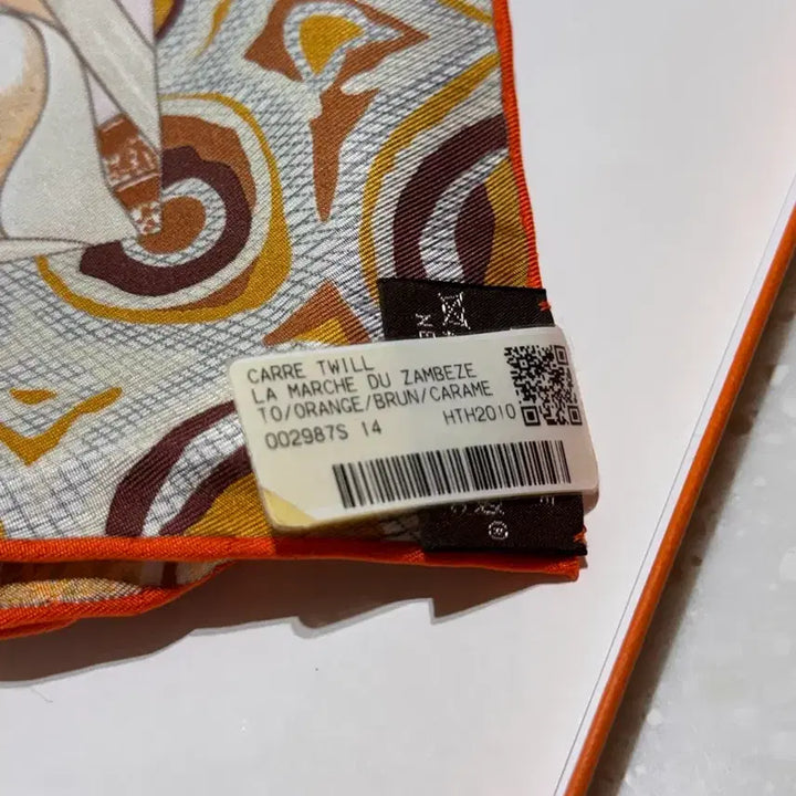 [BUNJANG] Hermès Carré 90 Silk Scarf / 에르메스 까레 90 실크 스카프 (정품 / 새상품)