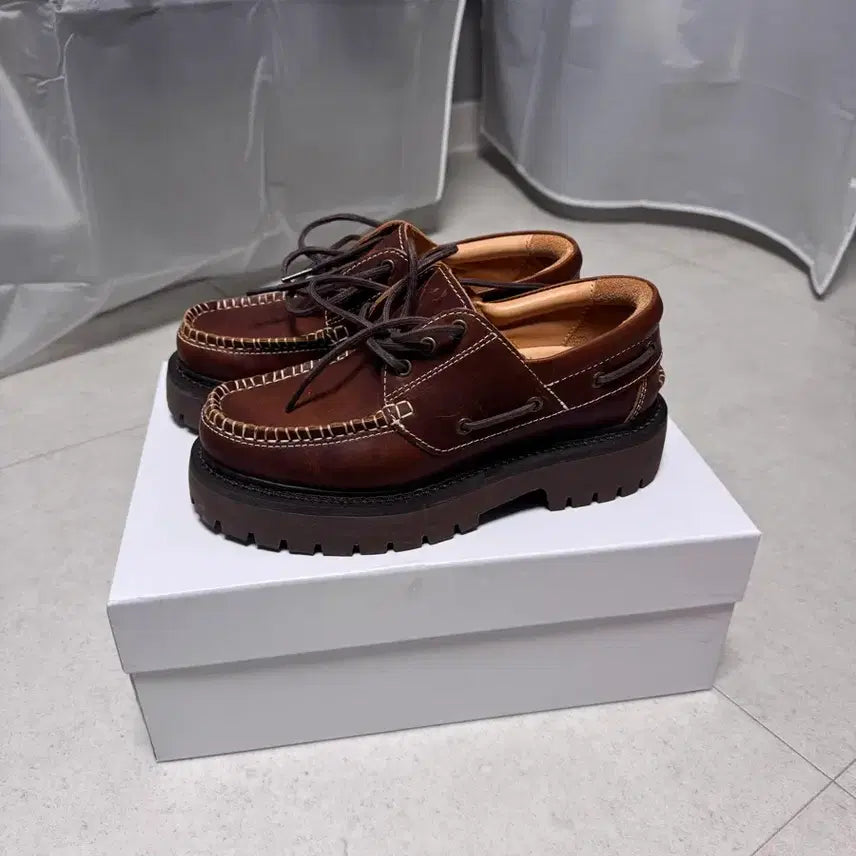 [BUNJANG] Lost Garden Harbor Brown Sneakers (Size approx. 255) / 로스트가든 하버브라운 40