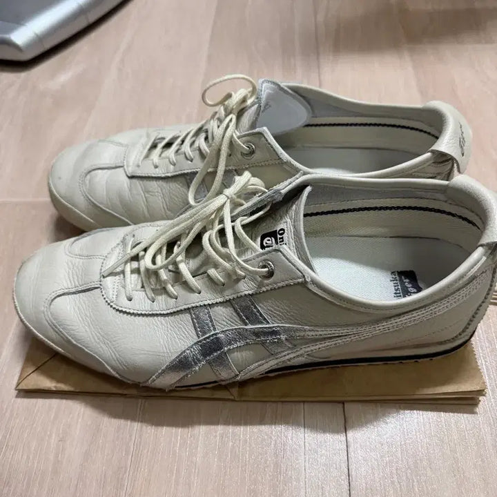 [BUNJANG] Onitsuka Tiger Mexico 66 Silver White Sneakers / 오니츠카타이거 멕시코66 실버 화이트 스니커즈 270