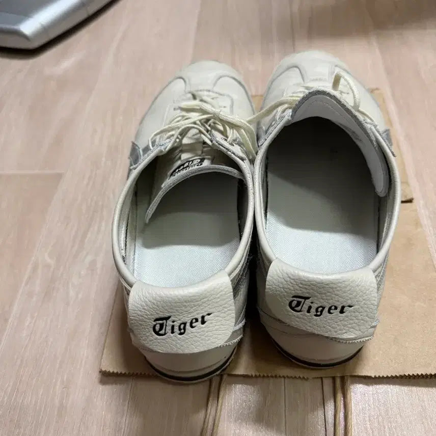 [BUNJANG] Onitsuka Tiger Mexico 66 Silver White Sneakers / 오니츠카타이거 멕시코66 실버 화이트 스니커즈 270