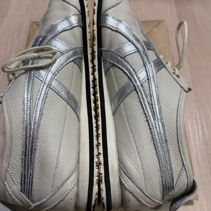 [BUNJANG] Onitsuka Tiger Mexico 66 Silver White Sneakers / 오니츠카타이거 멕시코66 실버 화이트 스니커즈 270