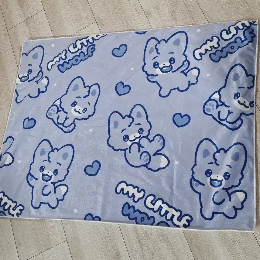 [BUNJANG] Stray Kids Wolf Chan Fleece Blanket / 스트레이키즈 스키즈 울프찬 극세사 벨보아 담요 비공굿