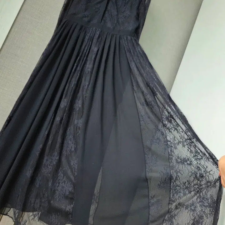 [SOLD OUT] 모조에스핀 진네이비 레이스맥시원피스