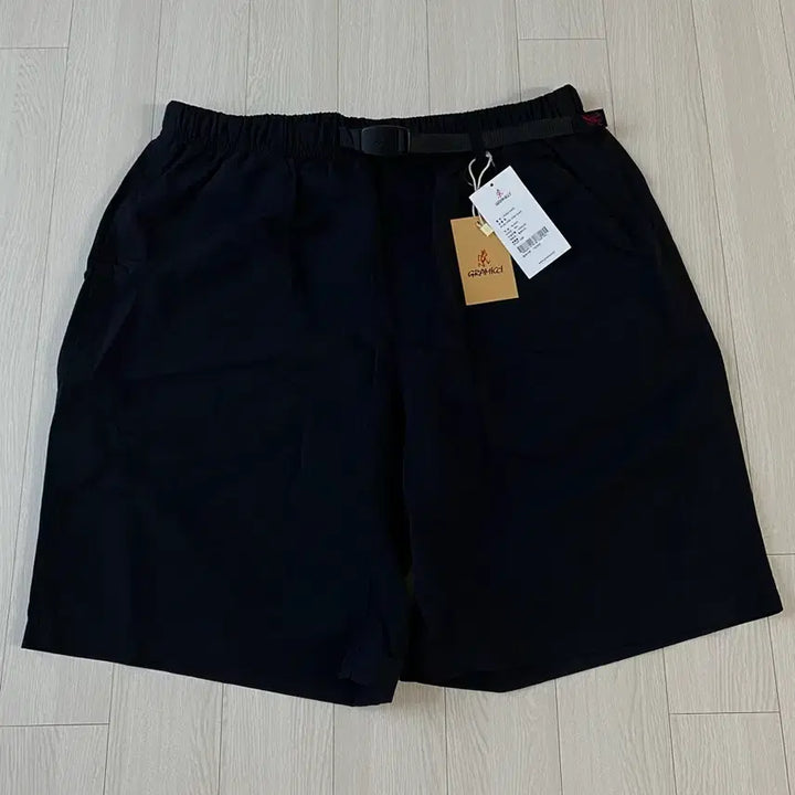 [BUNJANG] Gramicci Nylon Loose Shorts - Black / GRAMICCI NYLON LOOSE SHORT BLACK