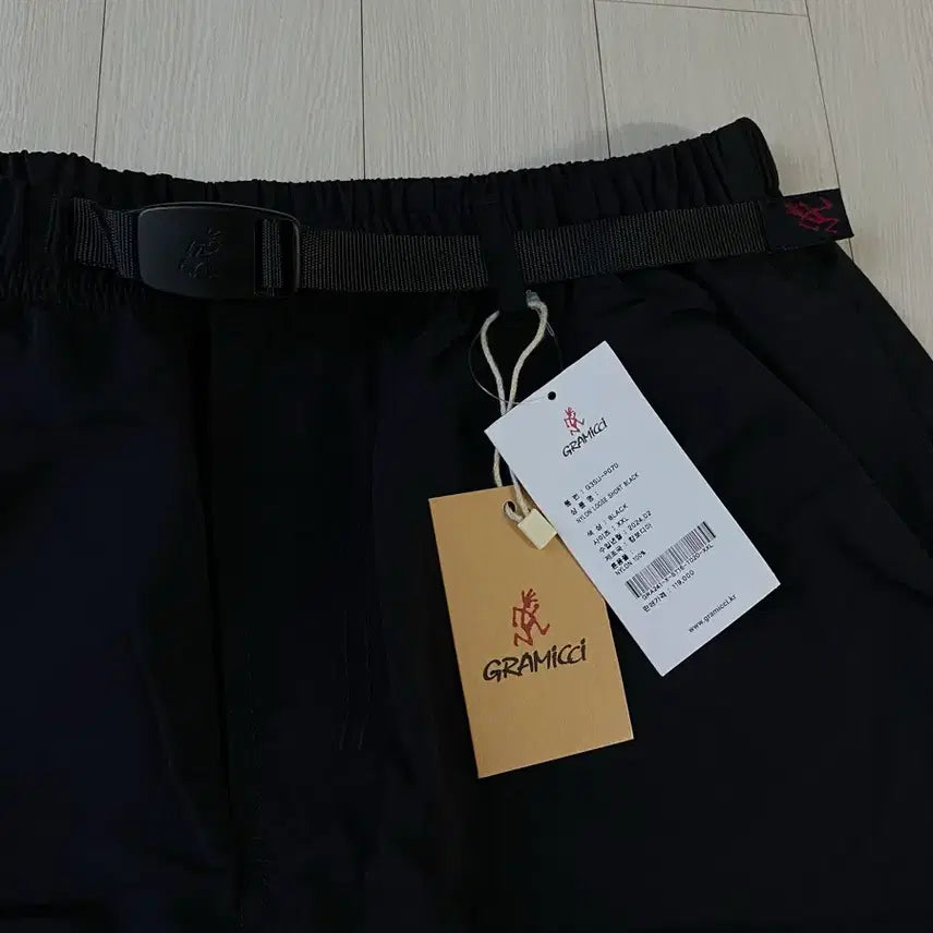 [BUNJANG] Gramicci Nylon Loose Shorts - Black / GRAMICCI NYLON LOOSE SHORT BLACK
