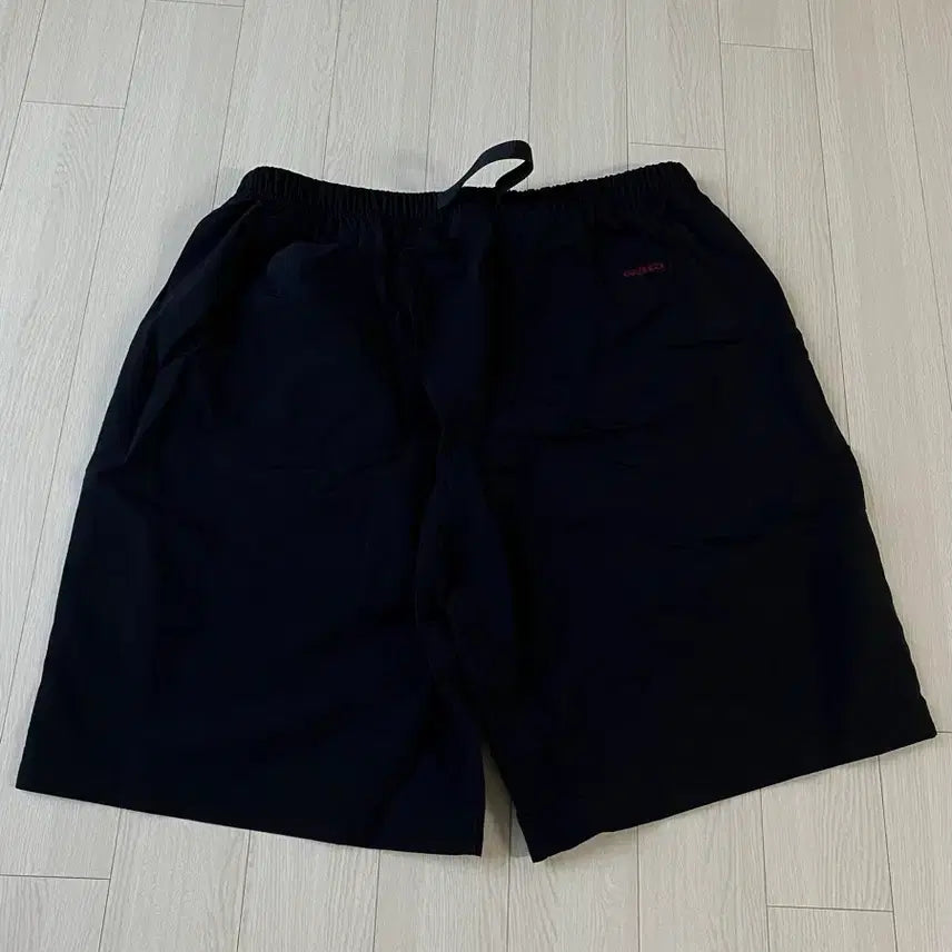 [BUNJANG] Gramicci Nylon Loose Shorts - Black / GRAMICCI NYLON LOOSE SHORT BLACK