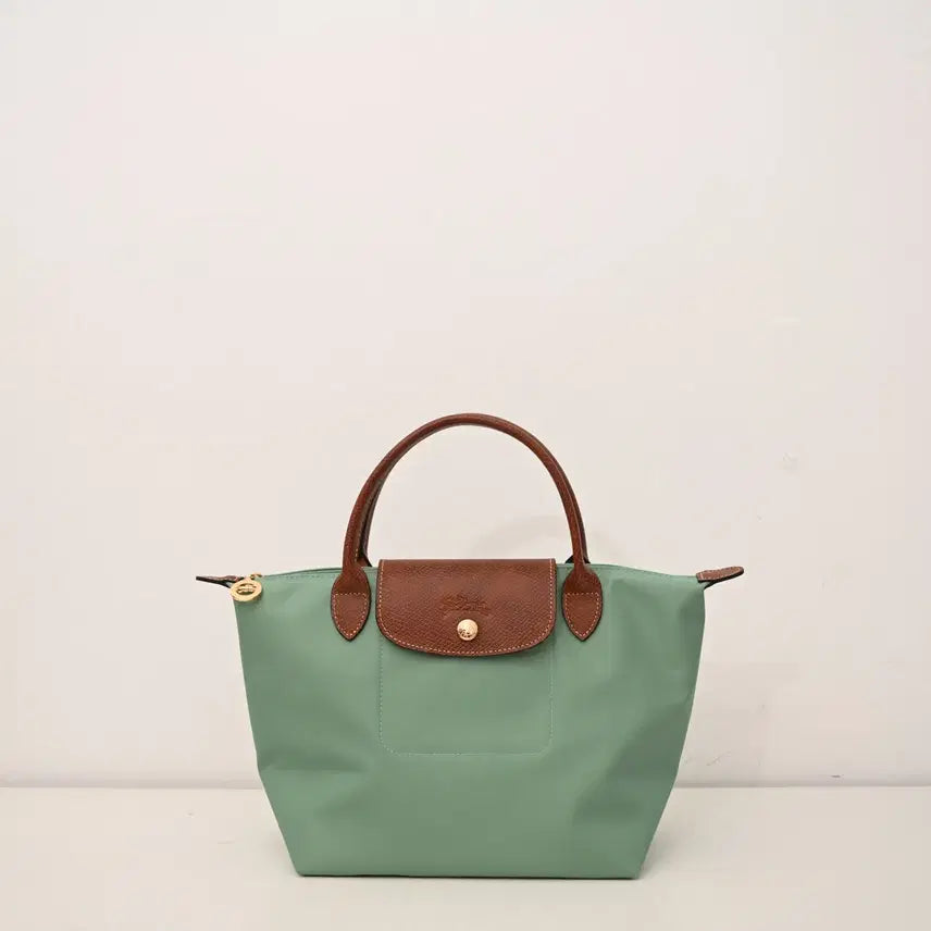 [BUNJANG] Longchamp Nylon and Leather Shoulder Clutch Bag / 롱샴 클러치백 숄더백 그린 나일론 소가죽 스몰 사이즈 여성
