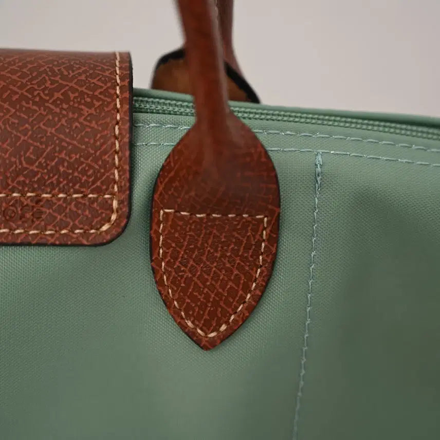 [BUNJANG] Longchamp Nylon and Leather Shoulder Clutch Bag / 롱샴 클러치백 숄더백 그린 나일론 소가죽 스몰 사이즈 여성