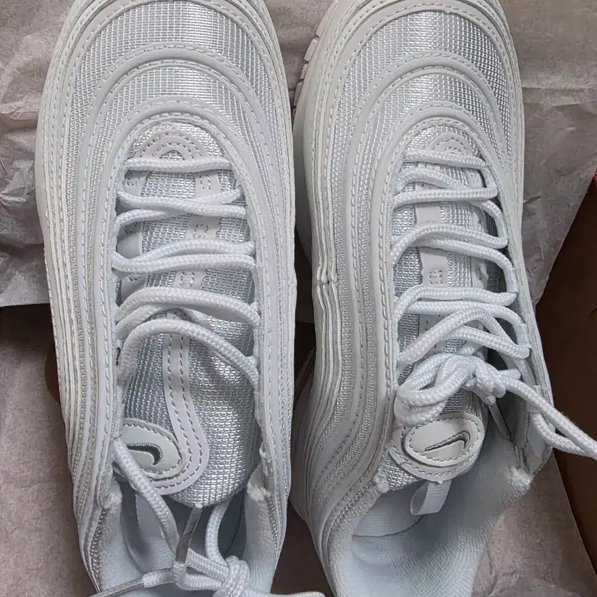 [BUNJANG] Nike Air Max 97 White Sneakers 235 / 나이키 에어맥스 97 화이트 운동화 235