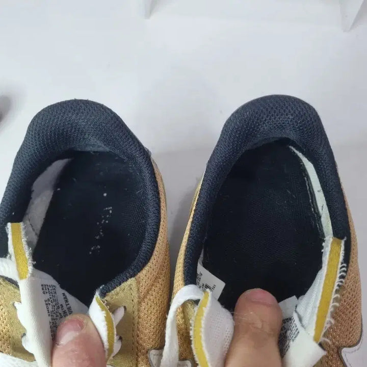 [BUNJANG] Nike Air Tailwind 79 Beige Vintage Sneakers / 효자빈티지 240 나이키 에어 테일윈드79 베이지
