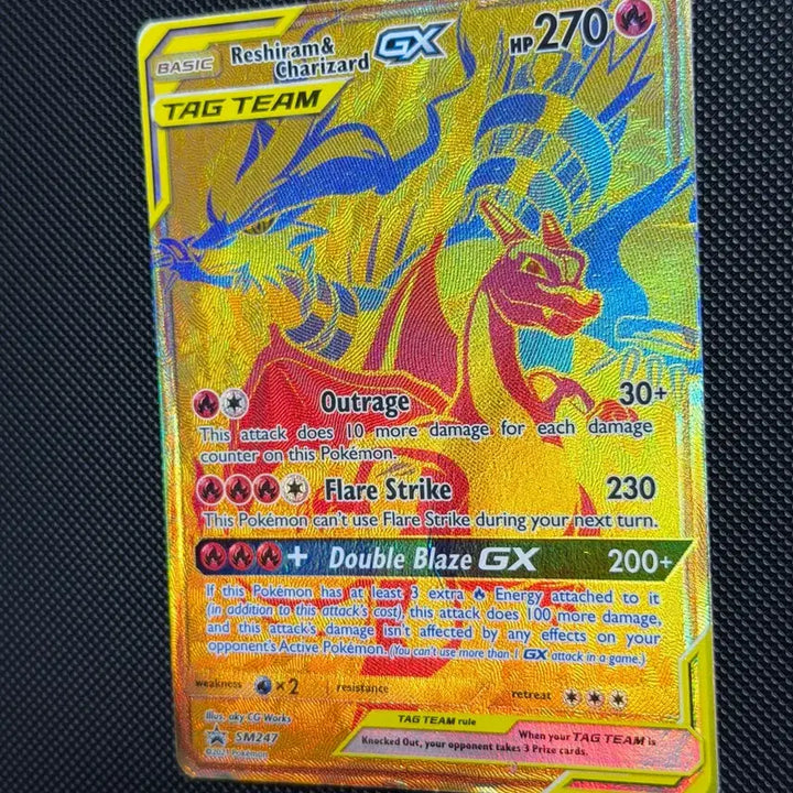 [BUNJANG] Reshiram &amp; Charizard GX UR Tag Team Gold Card (North America) / 포켓몬 레시라무 리자몽 GX UR 태그팀 금박 카드(북미)