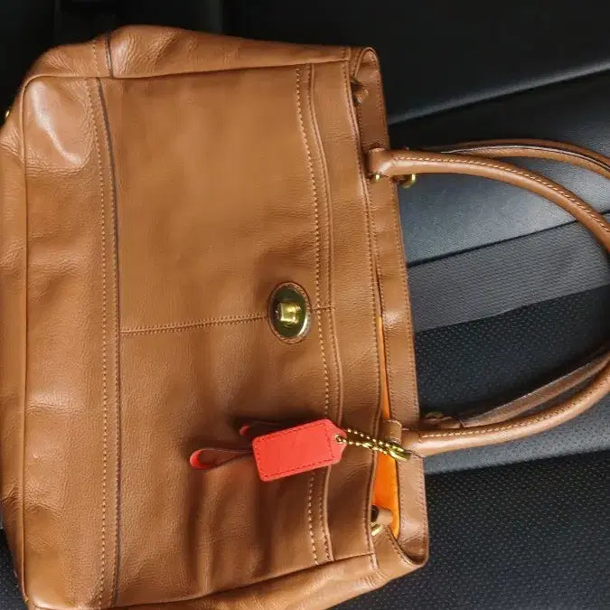 [BUNJANG] Coach Brown Leather Tote Bag with Orange Lining (No Cross Strap) / 코치 브라운 가죽 토트백 오렌지 안감  크로스끈없음