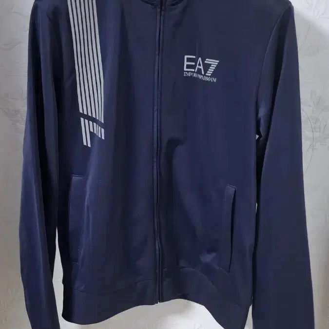 [BUNJANG] Emporio Armani Navy Zip-Up Jacket Size 95 / (정품 매장판) 엠포리오 아르마니 져지 95 초A급