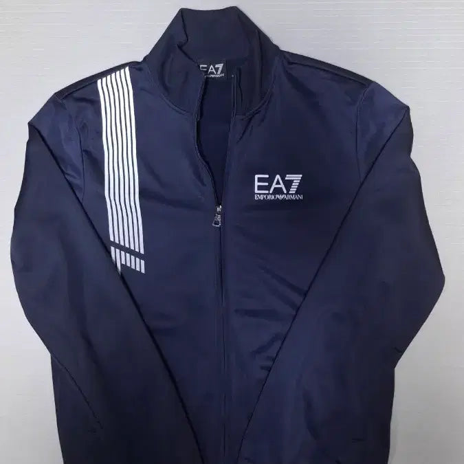 [BUNJANG] Emporio Armani Navy Zip-Up Jacket Size 95 / (정품 매장판) 엠포리오 아르마니 져지 95 초A급