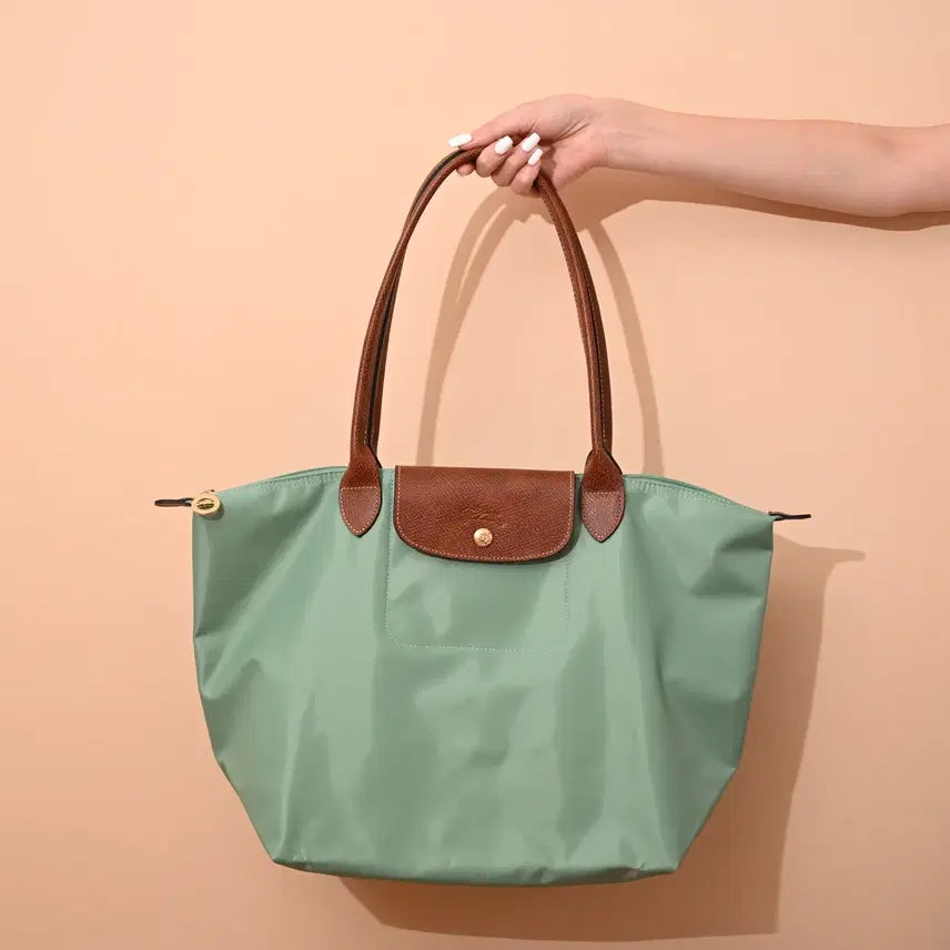 [BUNJANG] Longchamp Nylon and Leather Crossbody Clutch Bag / 롱샴 클러치백 크로스백  그린  나일론 소가죽 라지 사이즈 여성