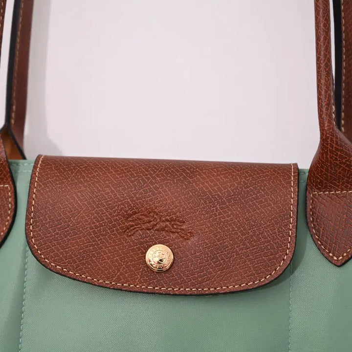 [BUNJANG] Longchamp Nylon and Leather Crossbody Clutch Bag / 롱샴 클러치백 크로스백  그린  나일론 소가죽 라지 사이즈 여성