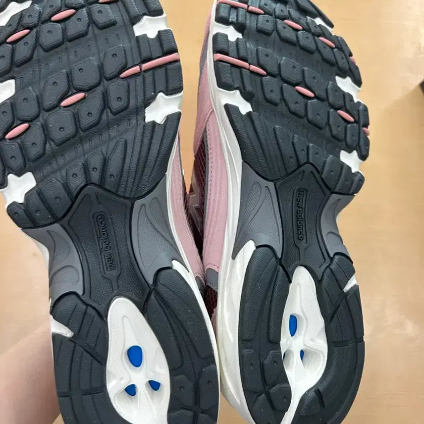 [SOLD OUT] (새상품) 280사이즈 뉴발란스 530 운동화 버건디 정품