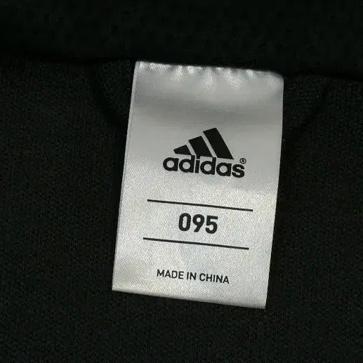 [SOLD OUT] 아디다스 삼각로고 검흰 여자 져지 95