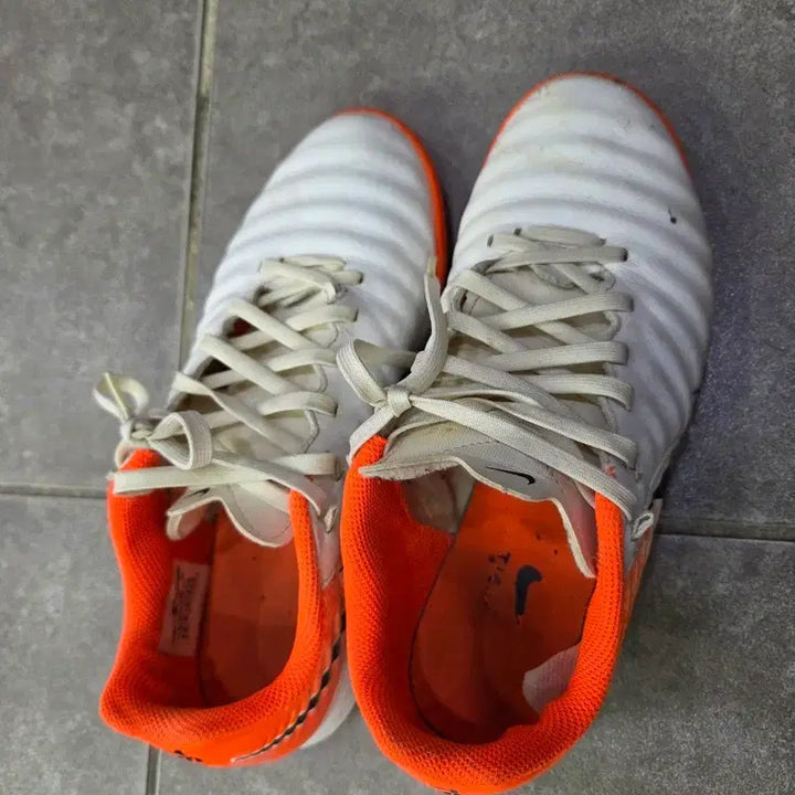 [BUNJANG] Nike Soccer Cleats 250 / 나이키축구화250