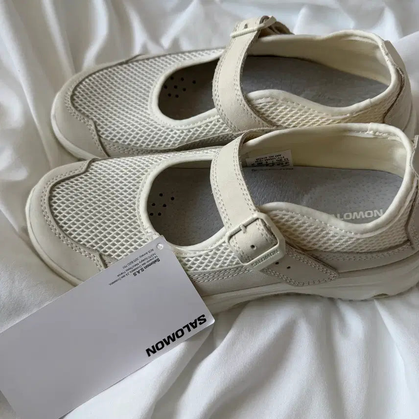 [BUNJANG] Salomon Mary Jane Vanilla 240 Shoes / 새상품 :) 살로몬 메리제인 바닐라 240