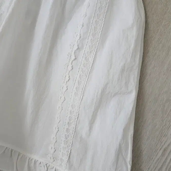 [BUNJANG] Unbranded Lace Frill Shorts / 바스락 반바지 레이스프릴 새상품