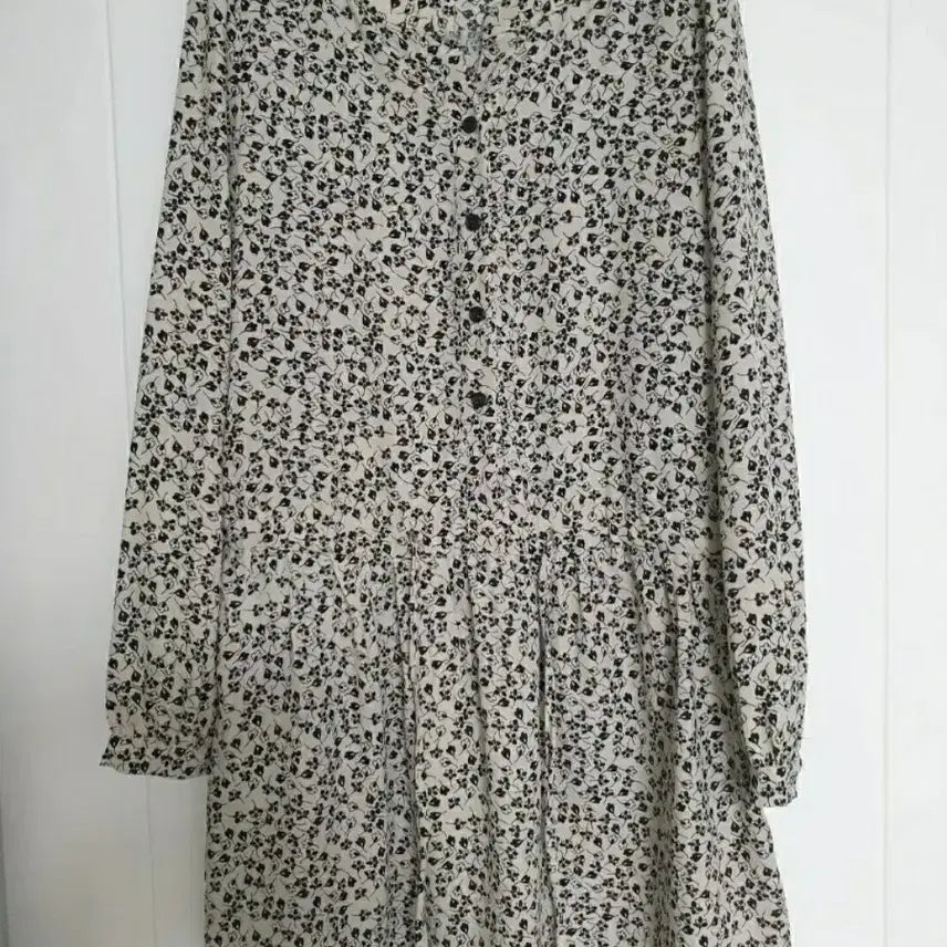 [BUNJANG] Floral Print Maxi Dress / (특가) 잔꽃 무늬 플라워 원피스