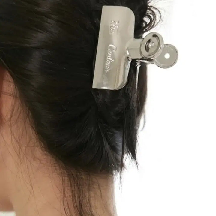 [SOLD OUT] [더 센토르] Paper Clip 헤어핀(sliver)