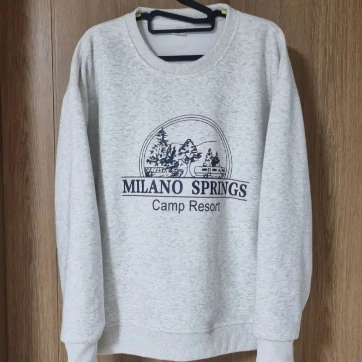[BUNJANG] Milano Springs Graphic Sweatshirt (Men&