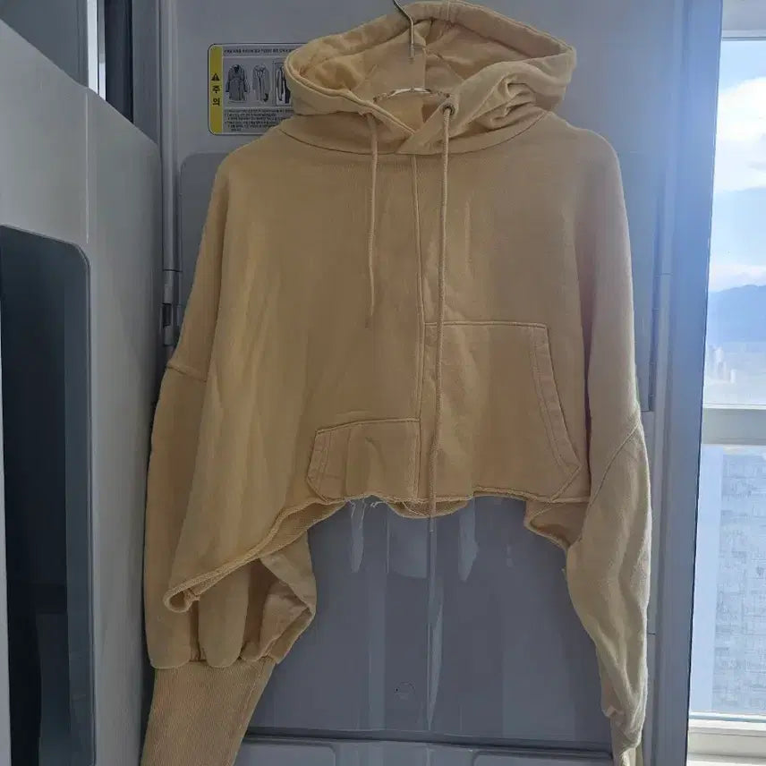 [BUNJANG] Yellow Crop Hoodie / 옐로우 크롭 후드티