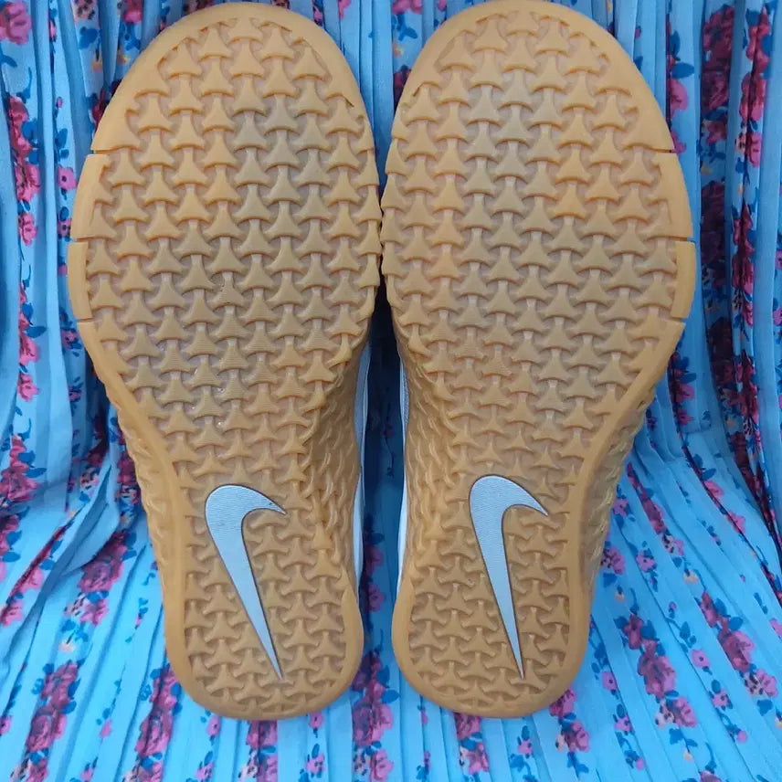 [SOLD OUT] 나이키  메트콘 4 운동화  265mm