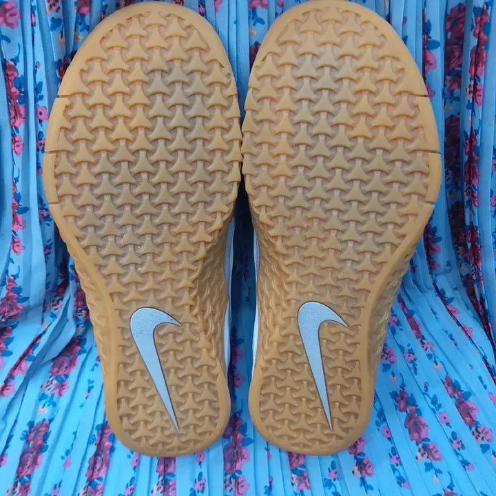 [SOLD OUT] 나이키  메트콘 4 운동화  265mm