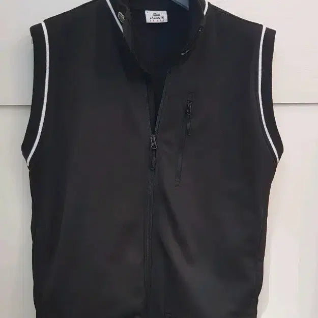 [BUNJANG] Lacoste Black Sports Windbreaker Vest 105 / 라코스테 블랙 스포츠 바람막이 조끼105