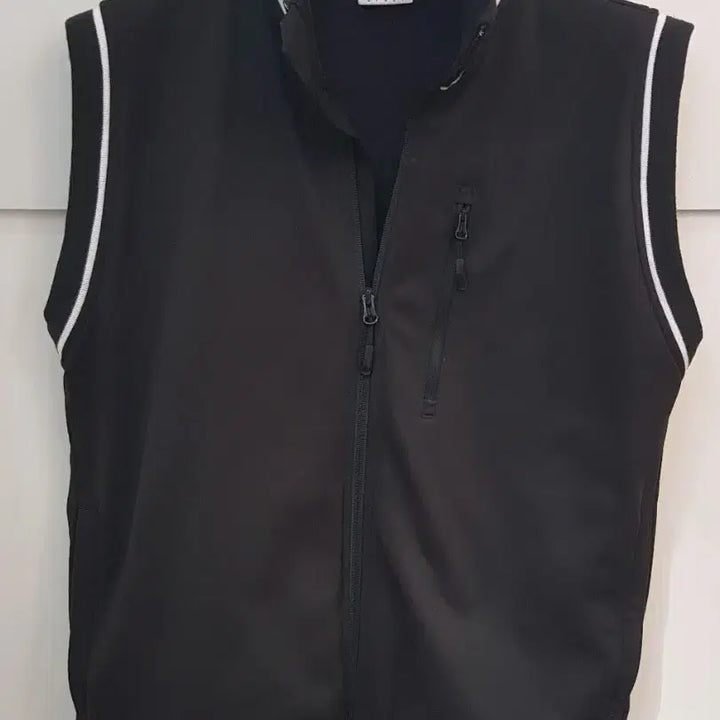 [BUNJANG] Lacoste Black Sports Windbreaker Vest 105 / 라코스테 블랙 스포츠 바람막이 조끼105