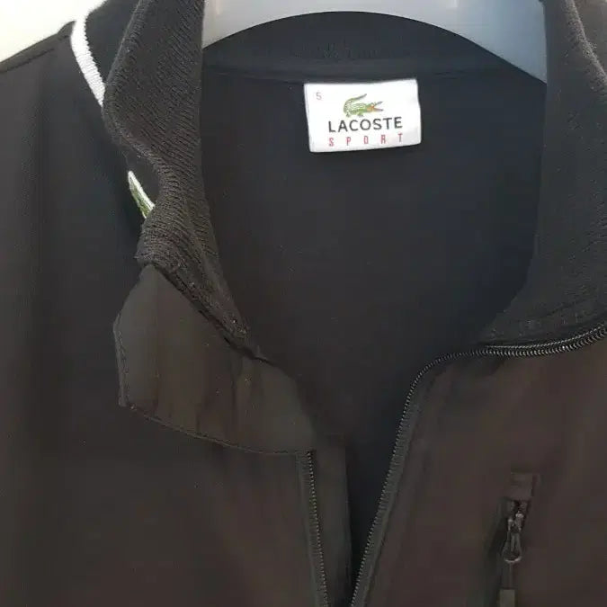 [BUNJANG] Lacoste Black Sports Windbreaker Vest 105 / 라코스테 블랙 스포츠 바람막이 조끼105