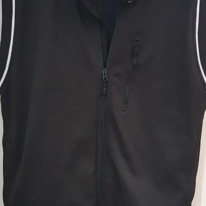 [BUNJANG] Lacoste Black Sports Windbreaker Vest 105 / 라코스테 블랙 스포츠 바람막이 조끼105