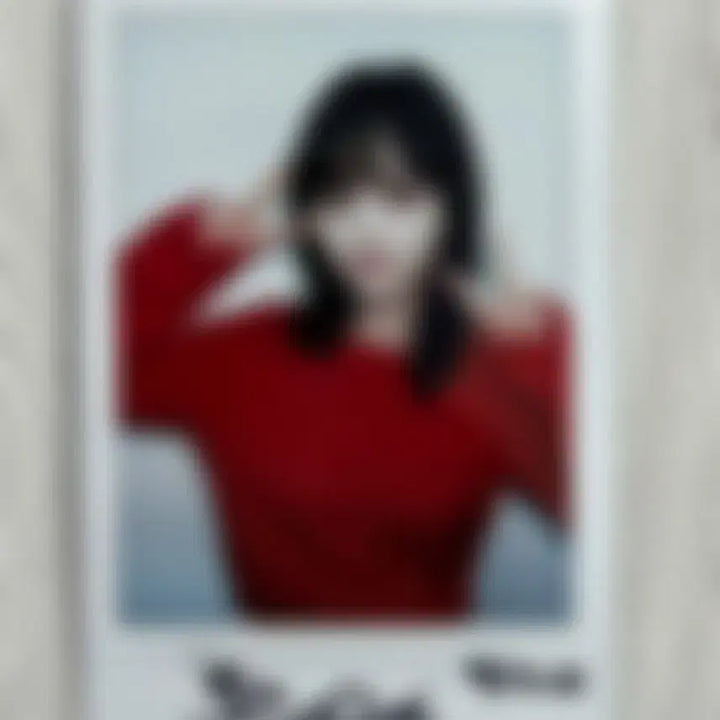 [BUNJANG] tripleS Seoah Signed Polaroid / 트리플에스 서아 싸인 폴라로이드 triples seoah sign