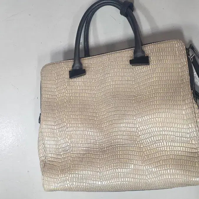 [BUNJANG] LOUDJ&amp;LOUNGE Navid Snake Skin Double Zip Leather Bag / 루즈앤라운지 나비드스네이크스킨더블집 가죽가방