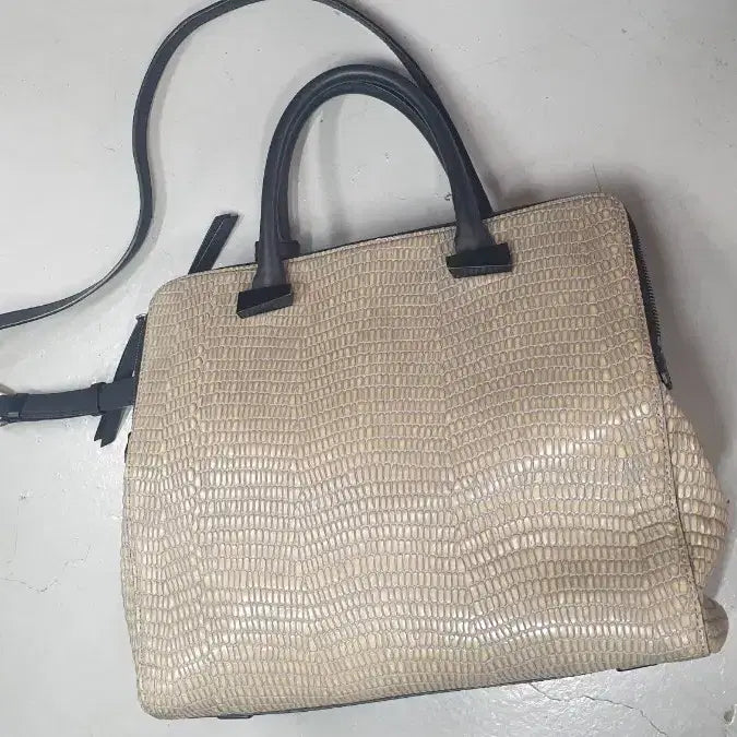 [BUNJANG] LOUDJ&amp;LOUNGE Navid Snake Skin Double Zip Leather Bag / 루즈앤라운지 나비드스네이크스킨더블집 가죽가방